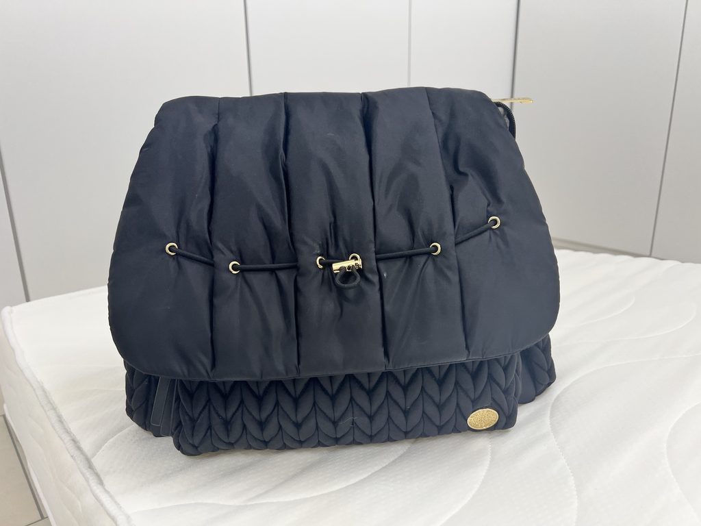 Dekorative Kordel an der Vorderseite des HAPP Levy Backpack